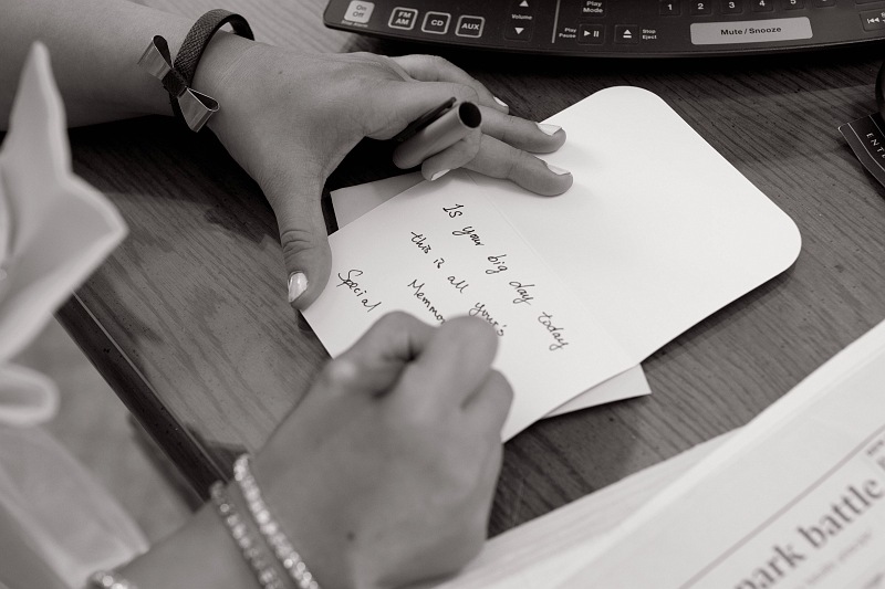 girls getting ready-0042.jpg